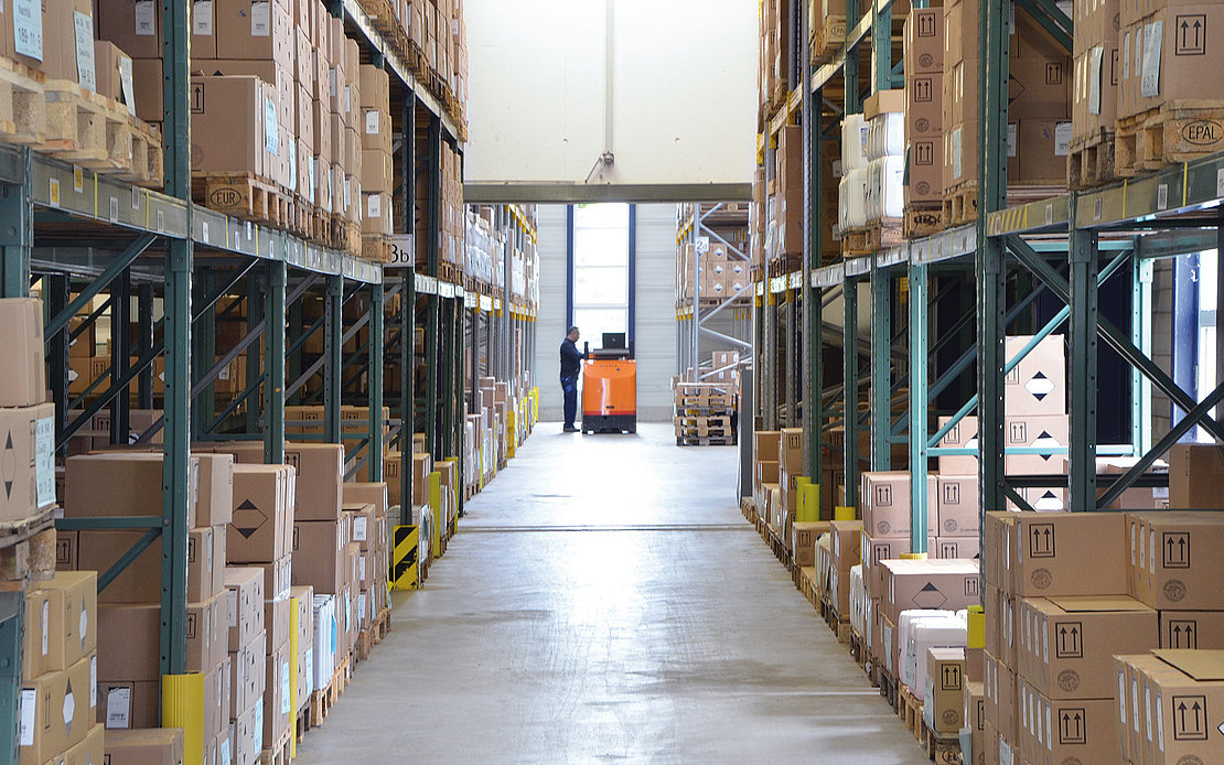 Lithofin Lager-Logistik